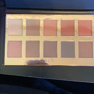 Crown Pro Eyeshadow Palette